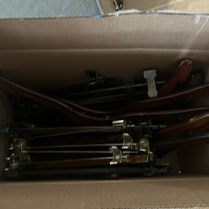 Lilly hangers box number 2